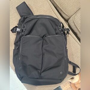 Lululemon backpack, like new (used once)